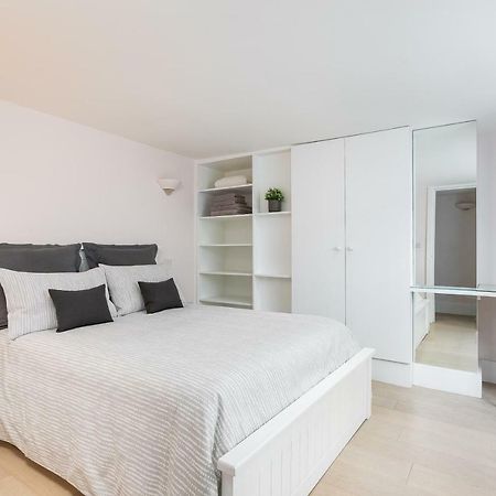 Apartment With Private Patio, And Park Across The Road (Adults Only) London Exterior photo